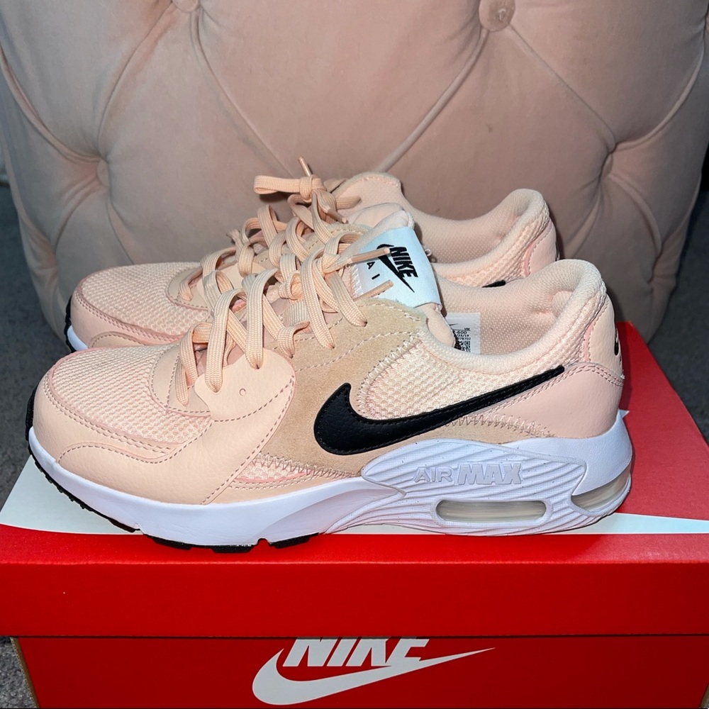 Nike air max excee BRAND NEW
